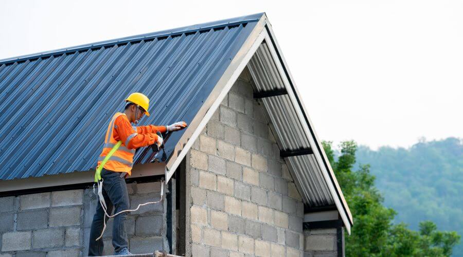 Professional Flat Roofing Installation in London, AR